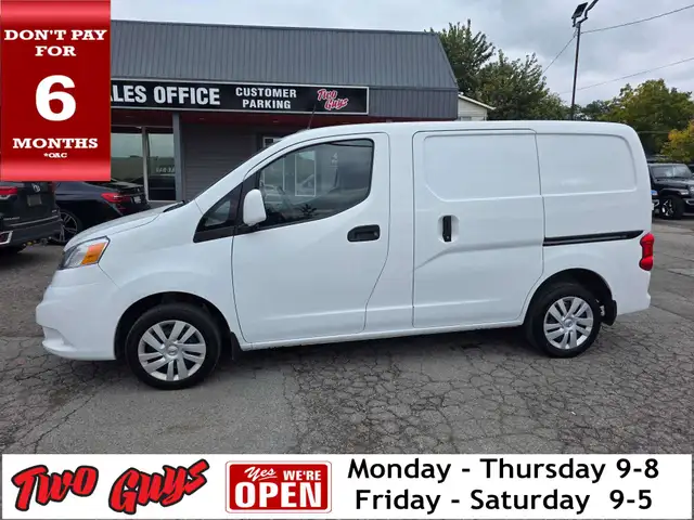 2020 Nissan NV200 SV Back Up Camera