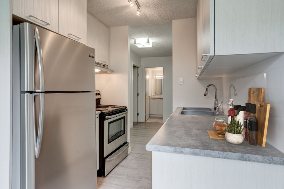 Brentview Tower - 2 Bedroom Apartment for Rent 2