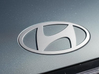 Engine: 2L 4cyl. L/100Km City: 0.0 L/100Km Hwy: 0.0 Safety Equipment Electronic Stability Control (E... (image 7)