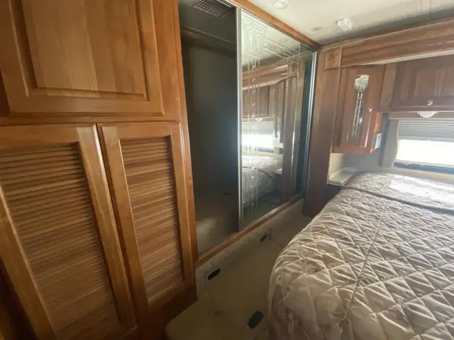 2006 Holiday Rambler Navigator 43PBQ in RVs & Motorhomes in Kelowna - Image 21