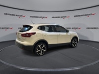 // ACCIDENT FREE!! // Meet the used 2023 Nissan Qashqai SL AWD, now available at Haldimand Motors Lt... (image 7)