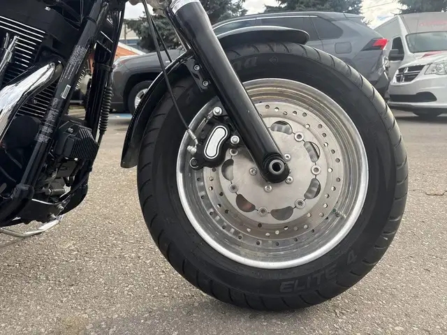 2012 Harley-Davidson Fat Bob ~ FAT BOB ~ 103CI ~ LOW KMS ~ CLEAN in Street, Cruisers & Choppers in City of Toronto - Image 10
