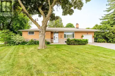 LOWER - 344 WOODLEA AVENUE Oshawa (Northglen), Ontario