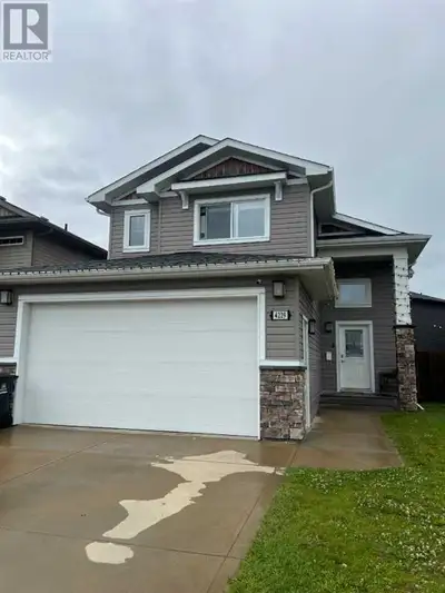 Click brochure link for more details. Welcome to your dream home! This stunning 5-bedroom, 3-bathroo...