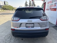 North Edition | 4X4 | V6 | AUTOMATICCome see this 2019 Jeep Cherokee . Its Automatic transmission an... (image 5)