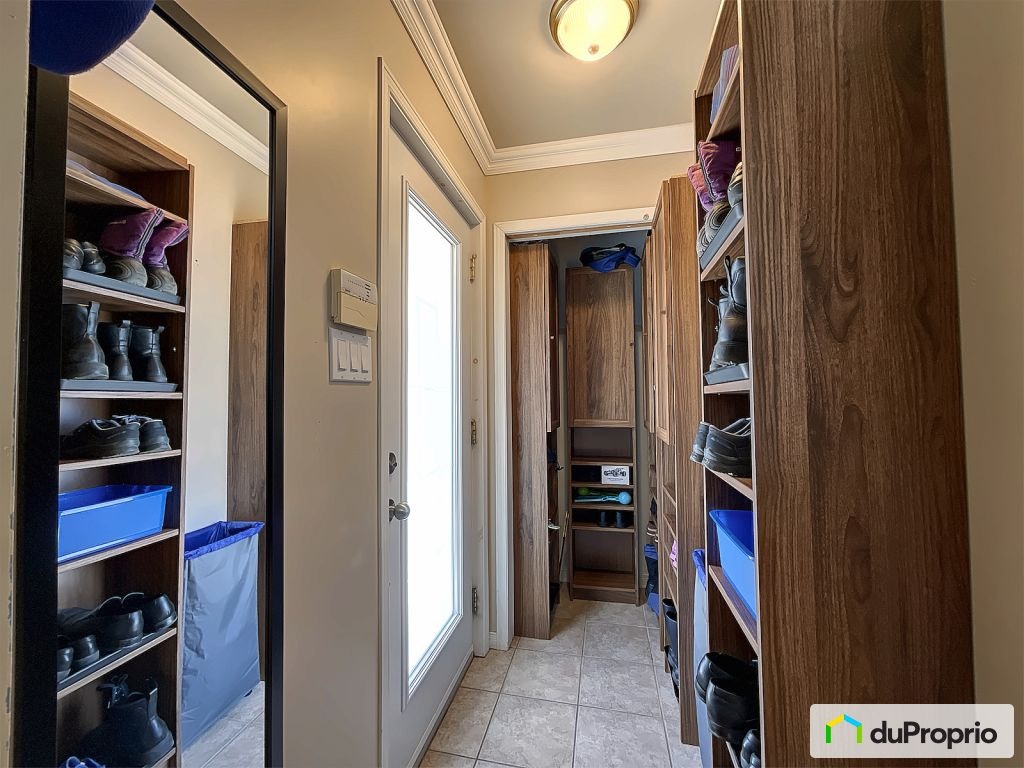 $735,000 - 2 Storey for sale in Chambly — photo 2