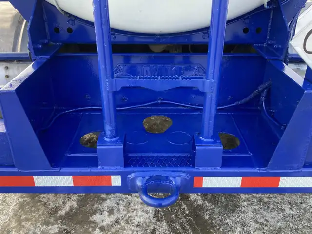 1999 Advance 27,000 Liter Quad axle Crude Oil Tanker Trailer in Heavy Equipment in Delta/Surrey/Langley - Image 19