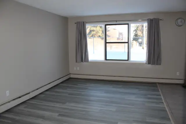 Clareview Apartment For Rent | Clareview Court Townhomes in Long Term Rentals in Edmonton - Image 13