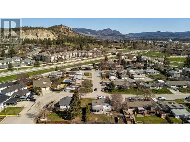 1388 Cherry Crescent W Kelowna, British Columbia in Land for Sale in Penticton - Image 10