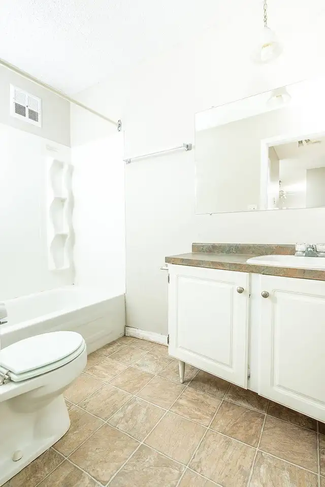 Barcelona Apartments - 1 Bedroom Apartment for Rent in Long Term Rentals in Edmonton - Image 8