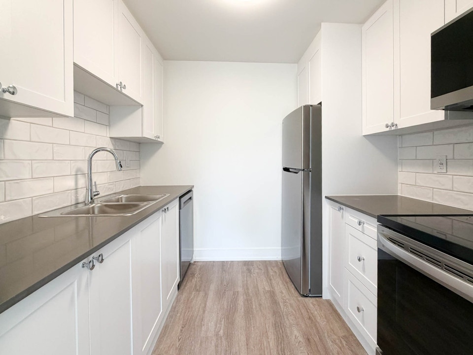 2 Bedroom Apartment for Rent - 1549-1566 Trossacks Avenue 2