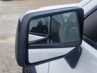 5.3L V8 | Z71 OFF ROAD PACKAGE | HEATED FRONT BUCKET SEATS | HEATED STEERING WHEEL | LEATHER | BOSE... (image 6)