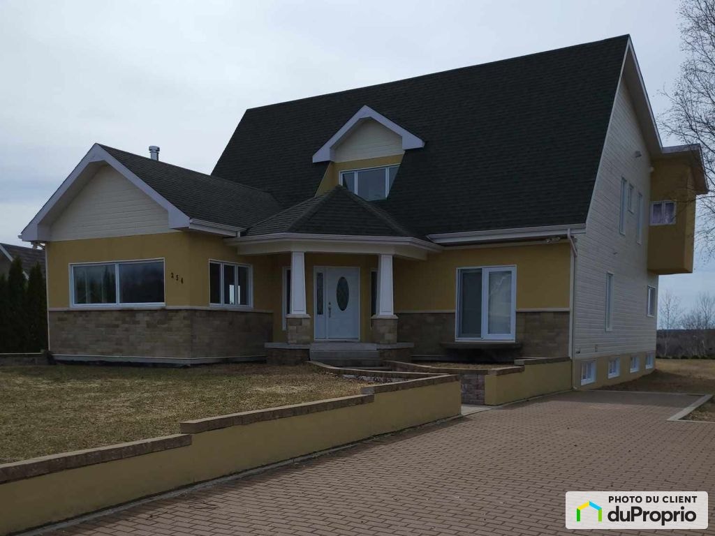 $549,000 - 2 Storey for sale in Dolbeau-Mistassini — photo 1