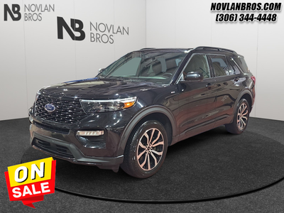 Sunroof, Heated Seats, Navigation, Power Trunk, Reverse Sense System! Check out our great inventory...