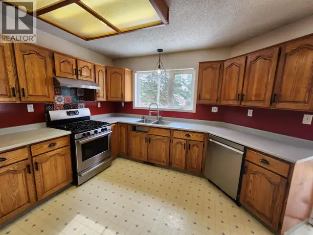 7615 PEARL DRIVE Prince George, British Columbia in Houses for Sale in Prince George - Image 16