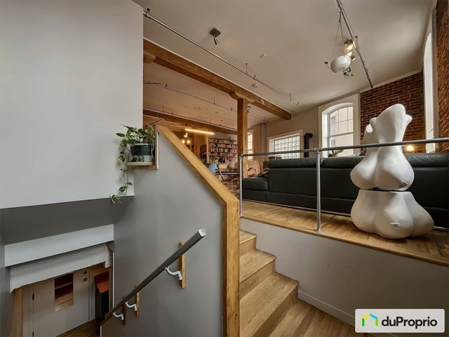 $369,995 - Condominium for sale in Saint-Roch — photo 2