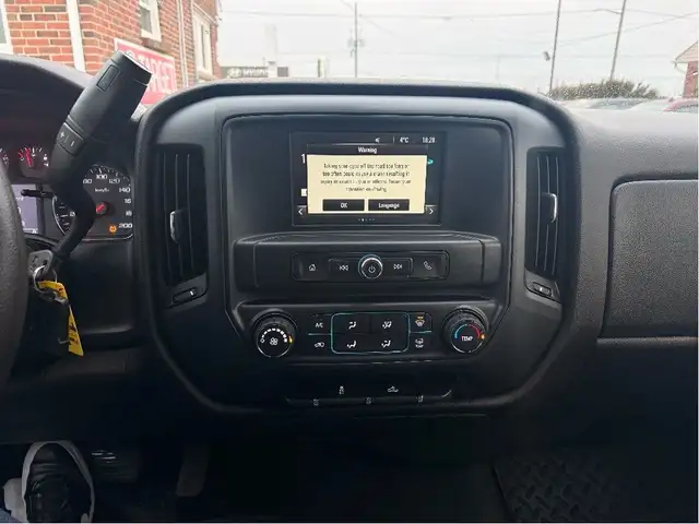 2018 Chevrolet Silverado 1500 | Clean CARFAX | Lifted in Cars & Trucks in London - Image 18