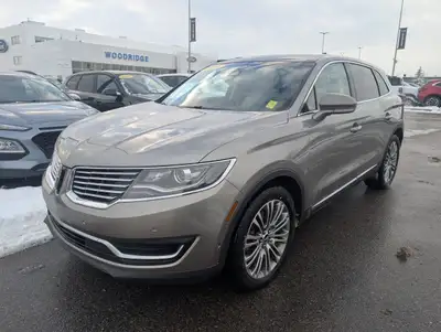 Leather Seats, Cooled Seats, Bluetooth, Memory Seats, Heated Seats! This Lincoln MKX pairs stylish s...
