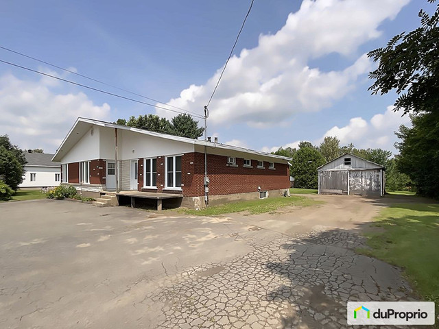 324 900$ - Bungalow à vendre à Laurierville dans Maisons à vendre  à Victoriaville