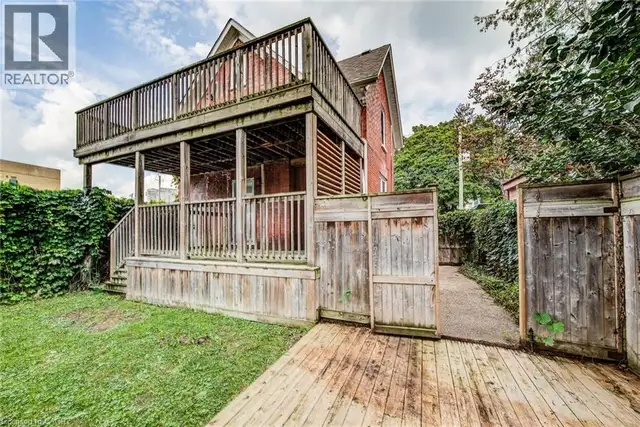 81 WILLOW Street Waterloo, Ontario in Houses for Sale in Kitchener / Waterloo - Image 13