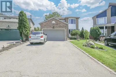 1 - 4860 ROSEWATER COURT Mississauga (East Credit), Ontario