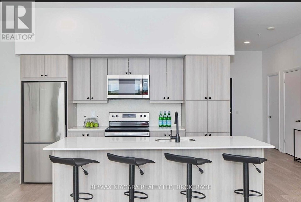 SUB_PENTHOUSE #914 - 7711 GREEN VISTA GATE Niagara Falls (Oldfie 5
