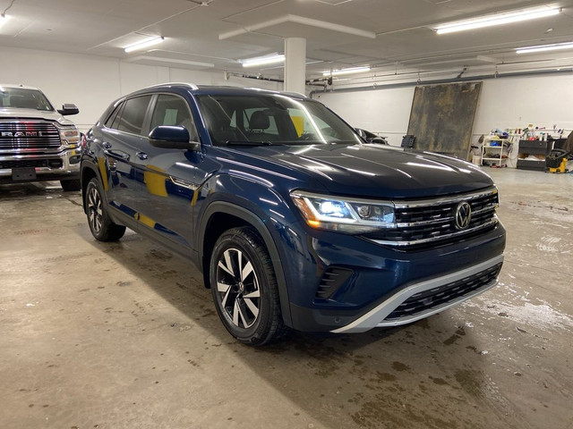2022 Volkswagen Atlas Cross Sport Comfortline 2.0 TSI 4MOTION LE in Cars & Trucks in Calgary - Image 3