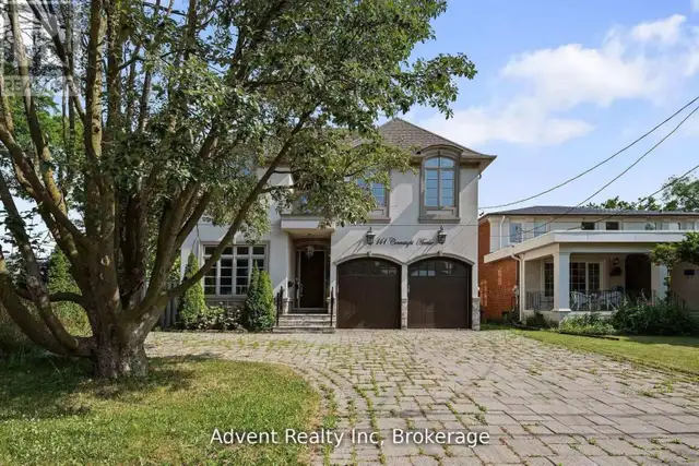 141 CONNAUGHT AVENUE Toronto (Newtonbrook West), Ontario