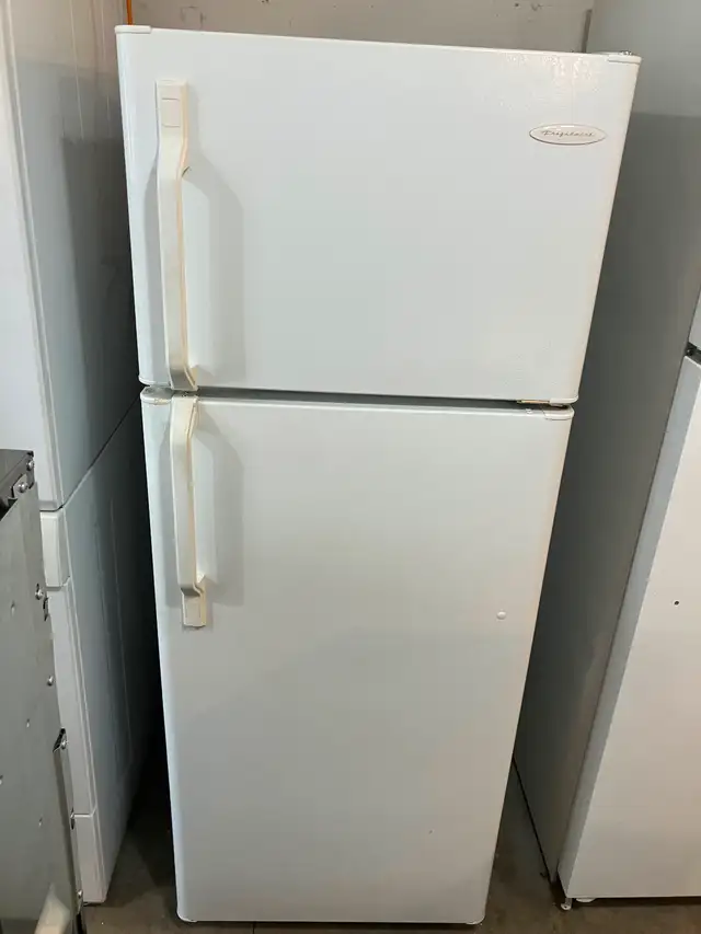 Fridges/Stoves  $400/up FREE local delivery           1 yr. Warr628643636755221229