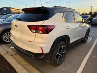 Unleash spirited performance and impressive efficiency with this exceptional used 2023 Chevrolet Tra... (image 2)