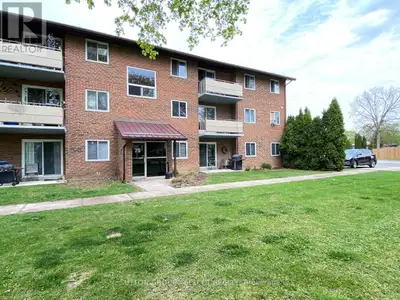2 bedroom, 2 bath condo on the main floor with a nice little patio! Freshly painted and ready for ne...