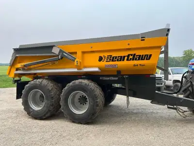 2023 Bearclaw 24 ton Dump Trailer -flip over tailgate -pivot ball hitch -hydraulic trailer brakes -7...