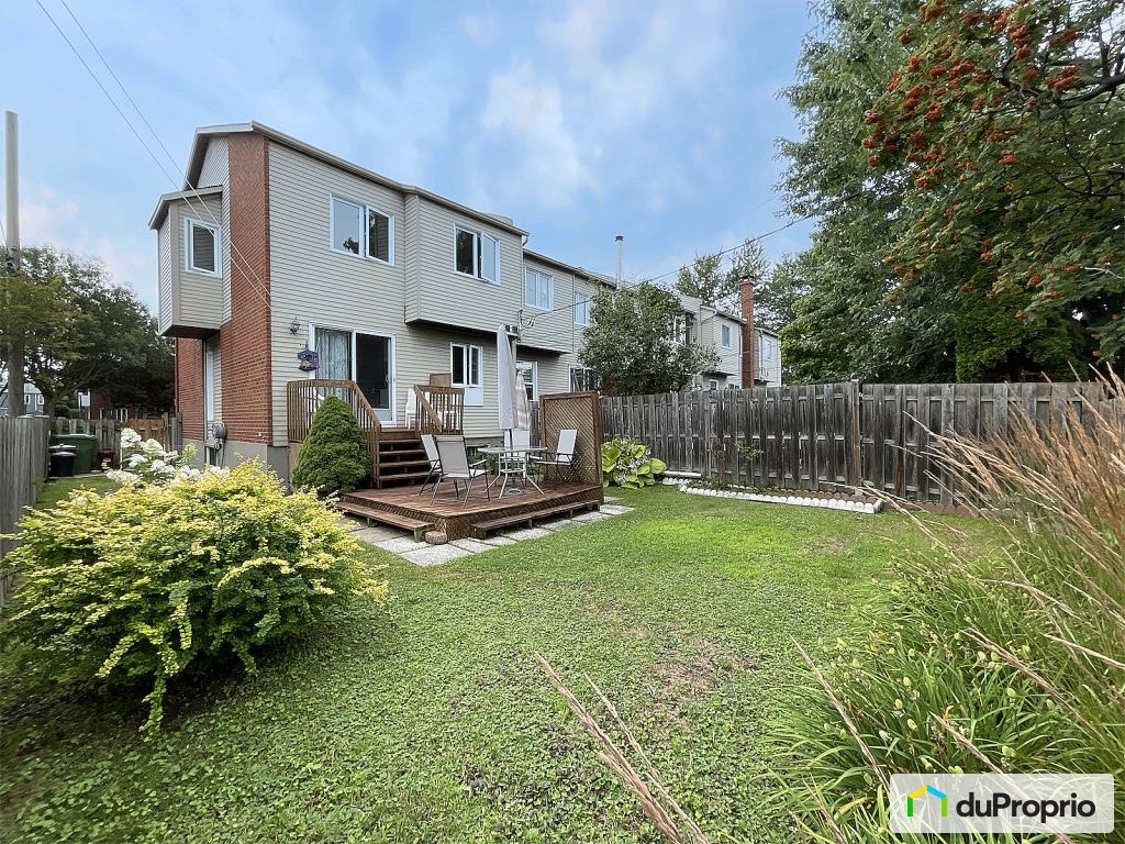 $549,000 - Townhouse in Pointe-Aux-Trembles / East Montreal — photo 2