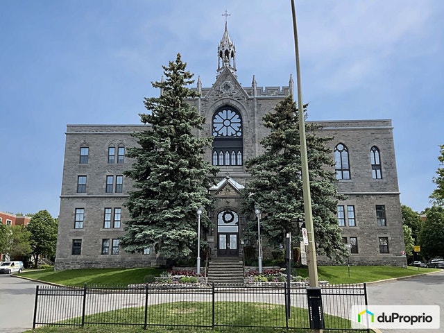 $748,000 - Condominium in Côte-des-Neiges / Notre-Dame-de-Grâce — photo 1