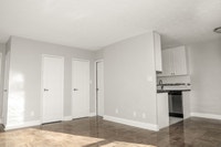 Current Promotions Please view our available units by clicking on the virtual tour below. Call now:... (image 8)