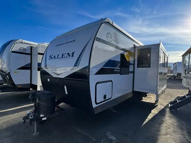 2027 ,Forest River,Salem Hemisphere 255RBHL in Travel Trailers & Campers in Kamloops - Image 2