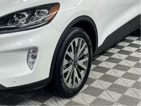 LEATHER HEATED SEATS/STEERING WHEEL, NAVIGATION, REVERSE CAMERA, POWER LIFTGATE, LANE ASSIST, ADAPTI... (image 4)