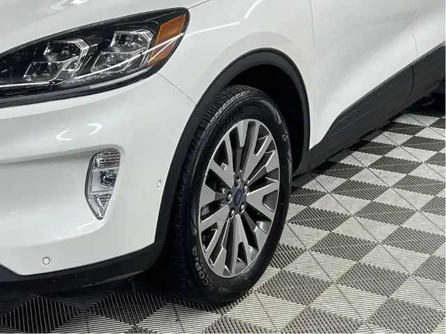 2021 Ford Escape Titanium Hybrid AWD - FACTORY WARRANTY/NO ACCID in Cars & Trucks in Winnipeg - Image 6