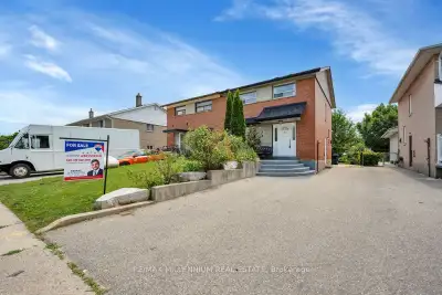 Beautifully Maintained Rare 4 Bedroom Semi-detached house,4 Bedroom, 2 Washroom , Finished Basement...