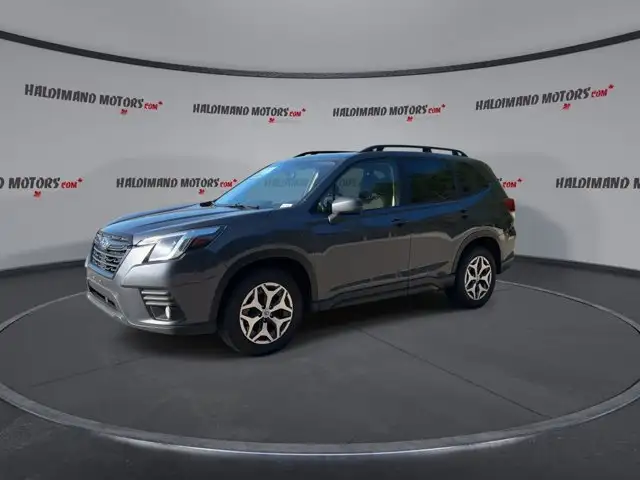 2023 Subaru Forester Touring | No Accidents | Panoramic Roof in Cars & Trucks in Hamilton - Image 5