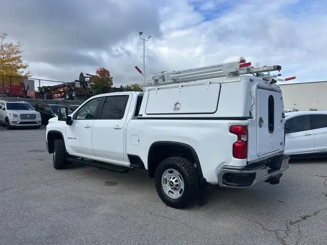 2020 Chevrolet SILVERADO 2500HD LT 4WD Crew Cab Cap Ladder Racks in Cars & Trucks in Oakville / Halton Region - Image 9