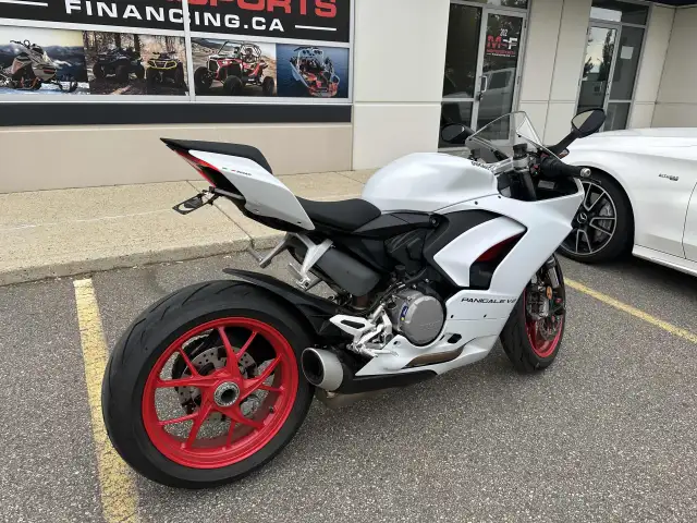 2023 DUCATI PANIGALE V2 900 (FINANCING AVAILABLE) in Sport Bikes in Strathcona County - Image 4