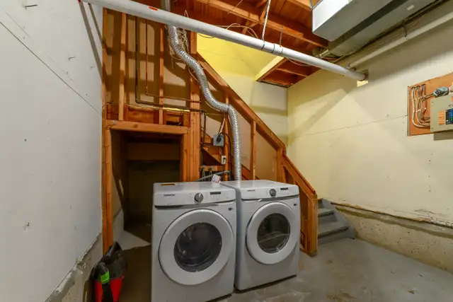Recently renovated townhomes in NW Edmonton | Enjoy the playgrou in Long Term Rentals in Edmonton - Image 15