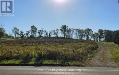 Residential building lot located in Beachville, build your dream home here. Hydro services located h...