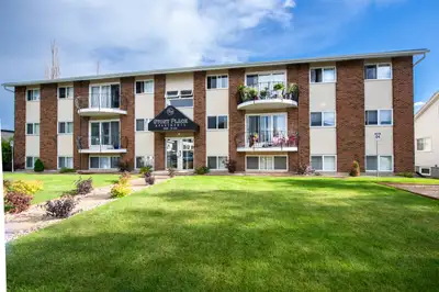 ****Special Lease Offer –1 Month Free Over 12-month Lease!**** Spacious Units at $1,450/month Base r...