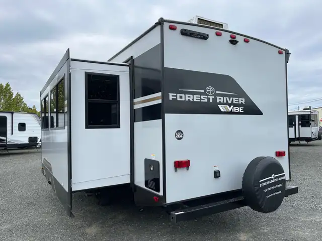 2026 Forest River VIBE in Travel Trailers & Campers in Terrace - Image 4