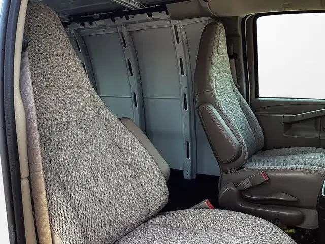 2025 Chevrolet Express 2500 Extended 155 Cargo Van in Cars & Trucks in St. Albert - Image 27
