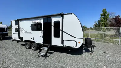 Dare to compare! Coachmen built their 7.5’ Apex Nano trailers to handle our humid climate by using A...