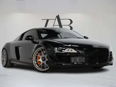This 2010 Audi R8 4.2 is a local Ontario vehicle with a clean Carfax report, delivering raw V8 perfo...