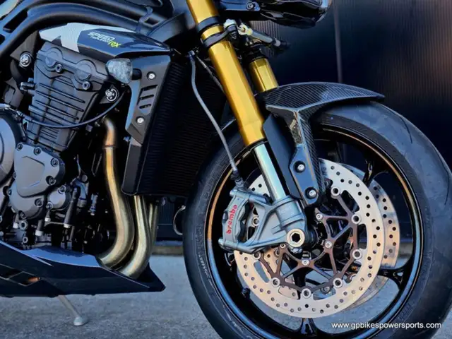 2026 Triumph Speed Triple 1200 RX in Sport Bikes in Oshawa / Durham Region - Image 7